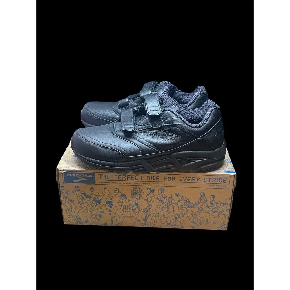 Size 8 - Brooks Addiction Walker V-Strap Black - 120033-1D-001‎